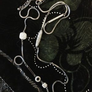 CHICO’S NECKLACE METAL & RHINESTONE SILVER